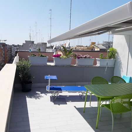 Attico Con Terrazza A Bari Apartamento Exterior foto