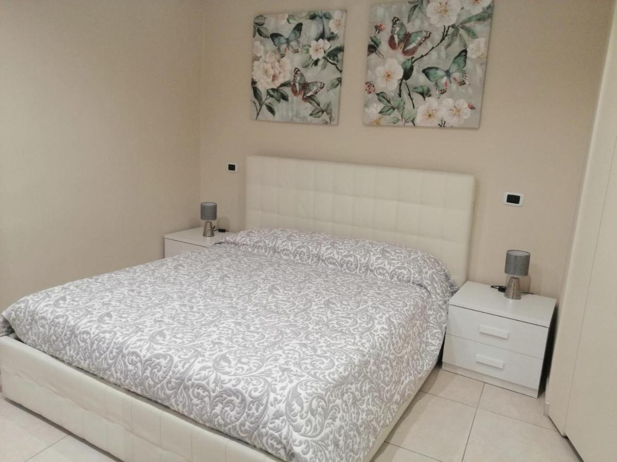 Attico Con Terrazza A Bari Apartamento Exterior foto
