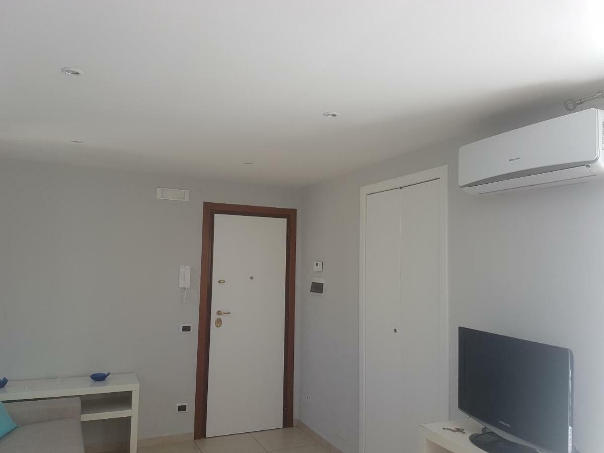 Attico Con Terrazza A Bari Apartamento Exterior foto