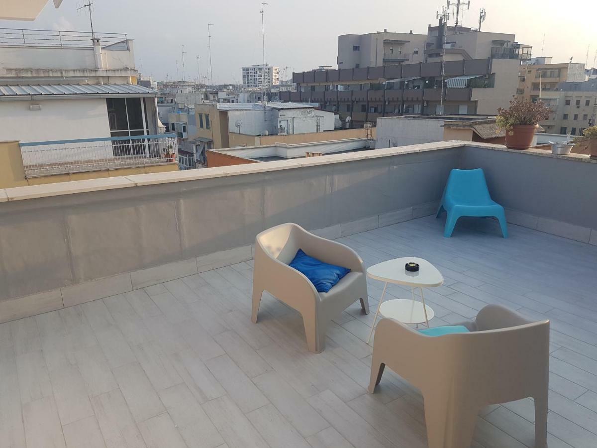 Attico Con Terrazza A Bari Apartamento Exterior foto