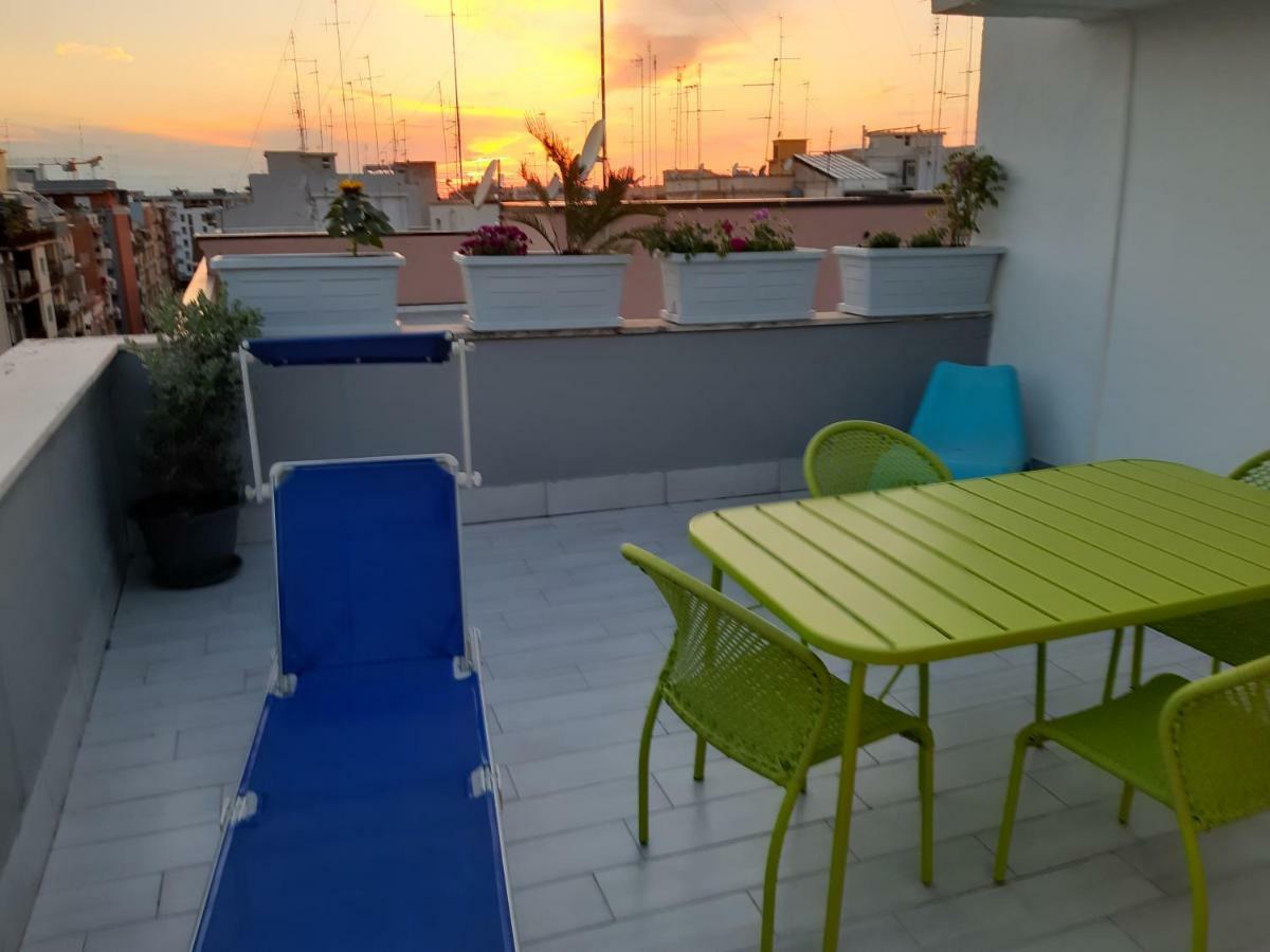 Attico Con Terrazza A Bari Apartamento Exterior foto