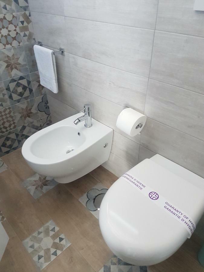 Attico Con Terrazza A Bari Apartamento Exterior foto
